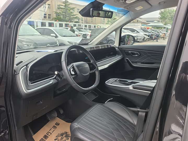 Maxus G90 2023 2023款 2.0T 星际七座版