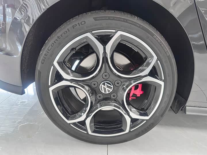 2025 Volkswagen Golf GTI