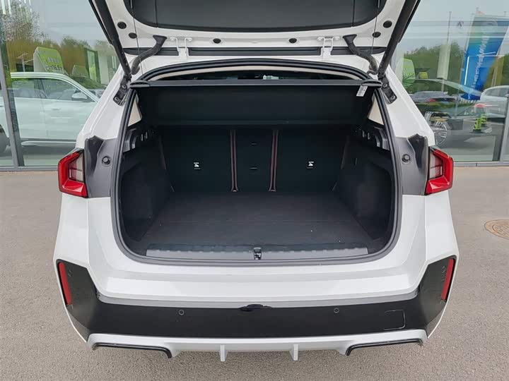 BMW iX1 2025 2025款 eDrive25L M运动套装