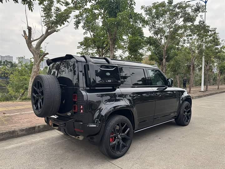 Zdjęcie 7 - Land Rover Defender