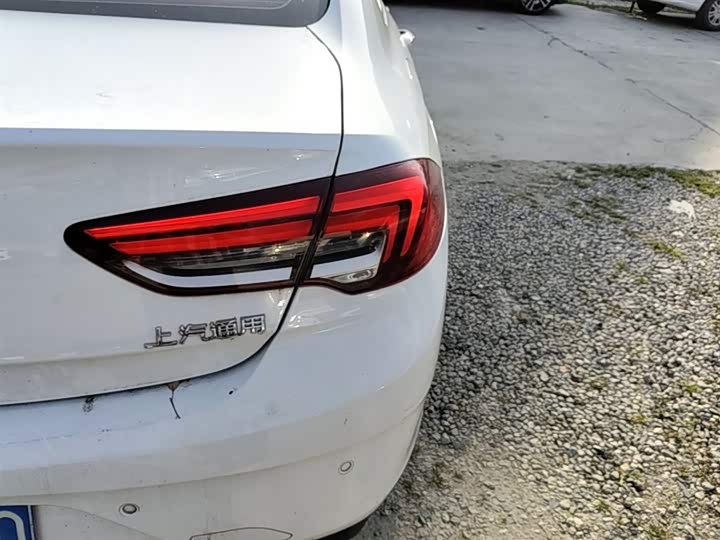 Фото 8 - Buick Regal