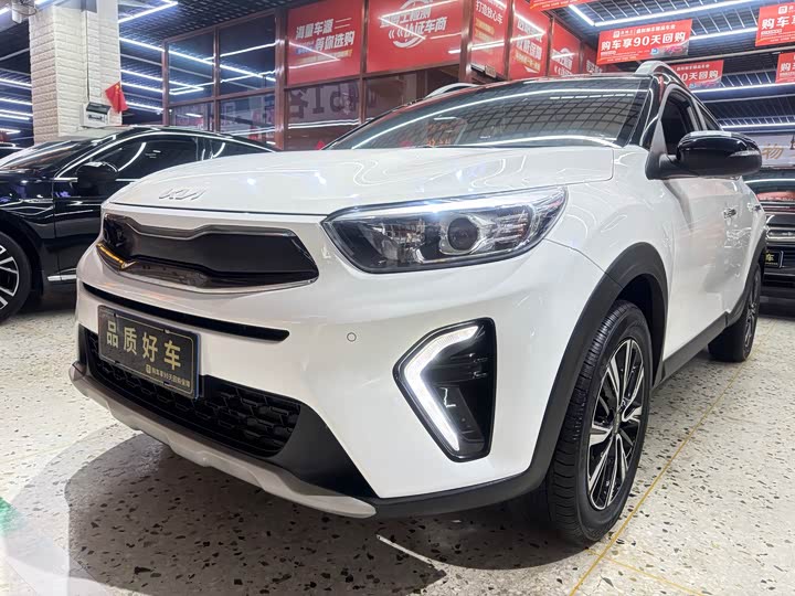 Kia KX1 2021 2021款 1.4L CVT趣享天窗款