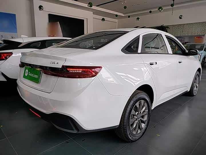Фото 7 - Geely Geometry A