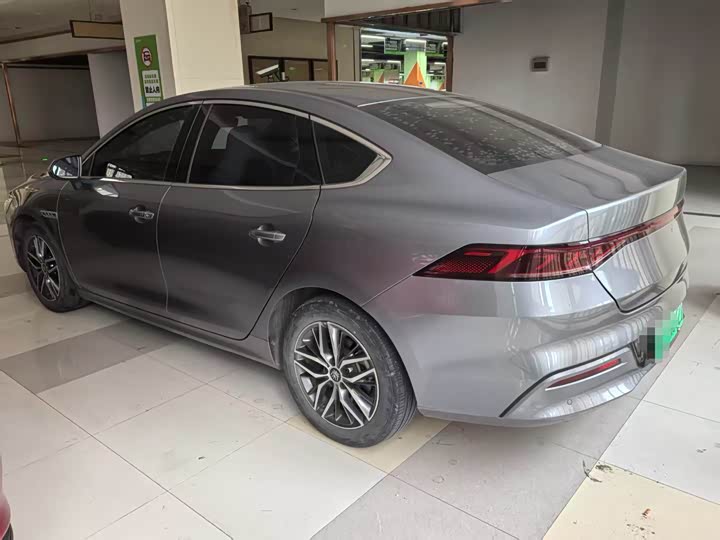 BYD Qin Plus 2021 2021款 EV 500KM 尊贵型