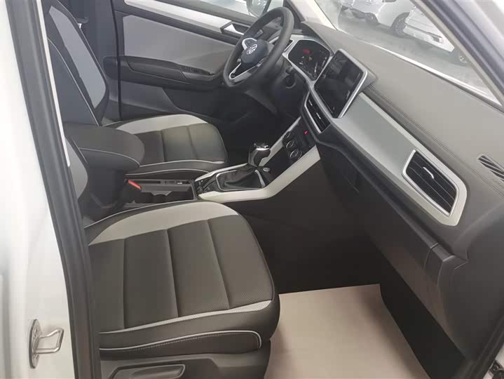 Volkswagen T-Roc 2025 2025款 改款 280TSI DSG两驱时光版
