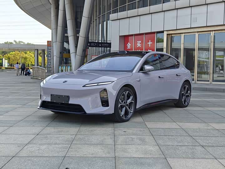 2025 Nio ET5