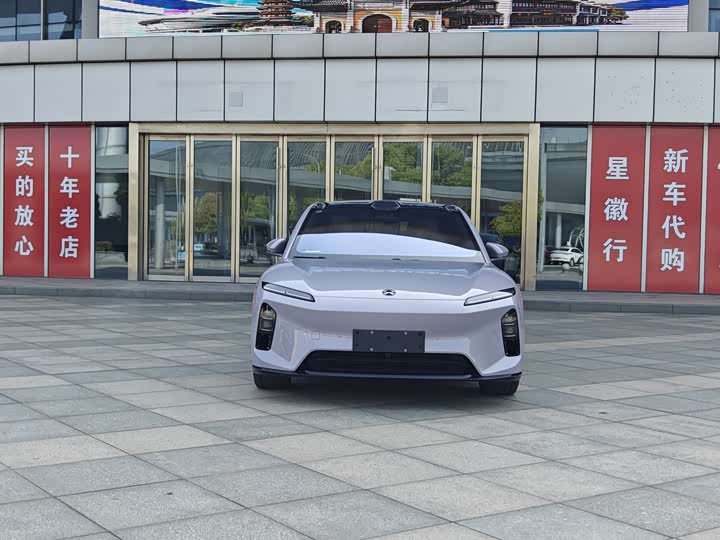 2025 Nio ET5