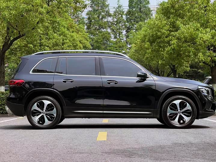 Zdjęcie 4 - Mercedes-Benz GLB-Class