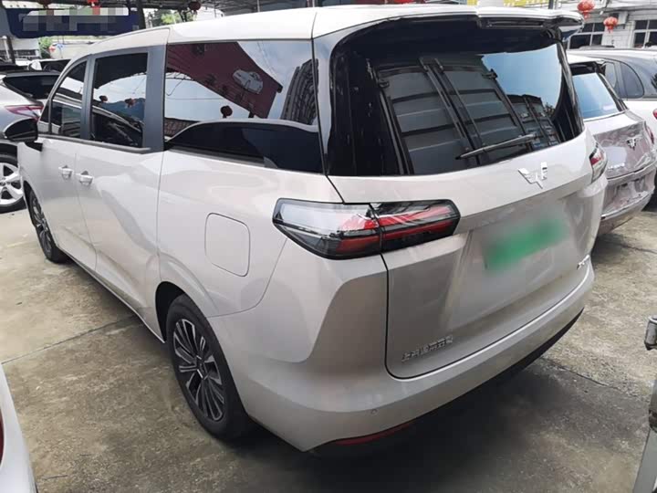 Фото 5 - Wuling Starlight 730 Hybrid/EV