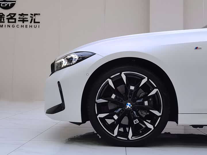 BMW 3 Series 2025 2025款 330i M运动曜夜套装