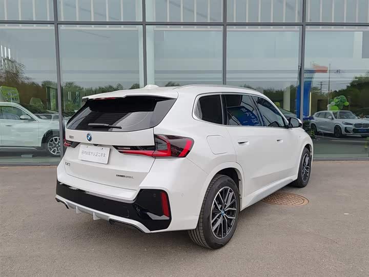 BMW iX1 2025 2025款 eDrive25L M运动套装