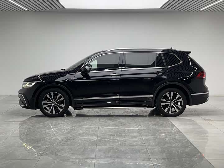 Фото 7 - Volkswagen Tiguan L Pro