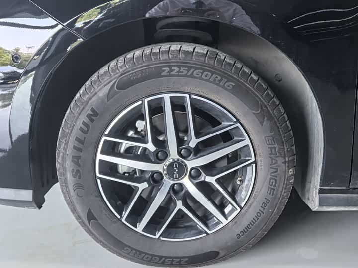 BYD Seal 05 DM-i Hybrid 2025 2025款 DM-i 智驾版 120KM旗舰型