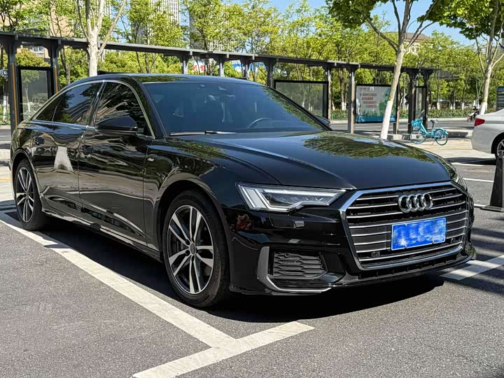 Фото 3 - Audi A6L