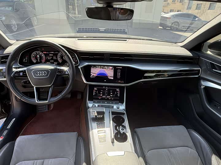 Фото 6 - Audi A6L