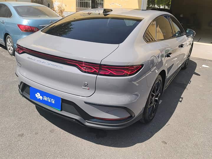 BYD Han 2025 2025款 DM-i 智驾版 125KM尊荣型