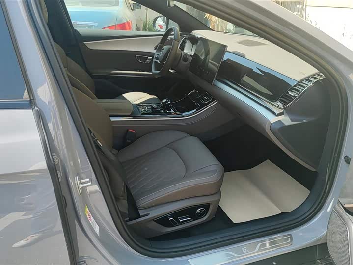 BYD Han 2025 2025款 DM-i 智驾版 125KM尊荣型