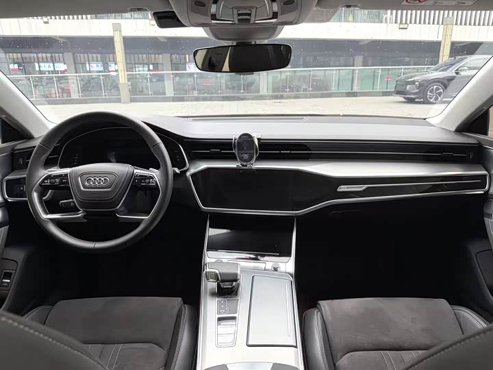 Zdjęcie 5 - Audi A7L