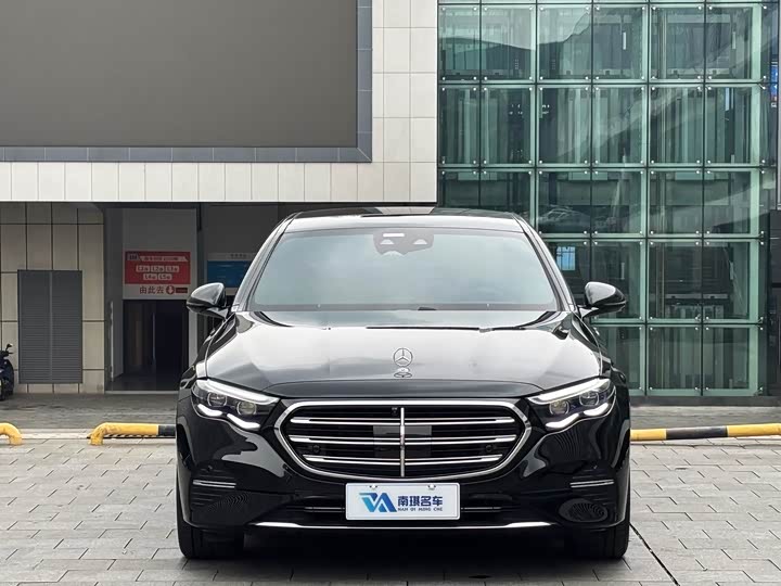 Zdjęcie 2 - Mercedes-Benz E-Class