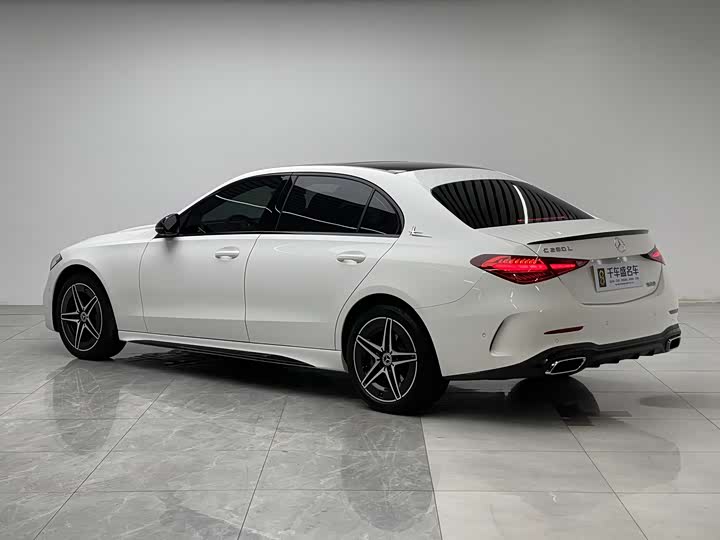 Фото 4 - Mercedes-Benz C-Class
