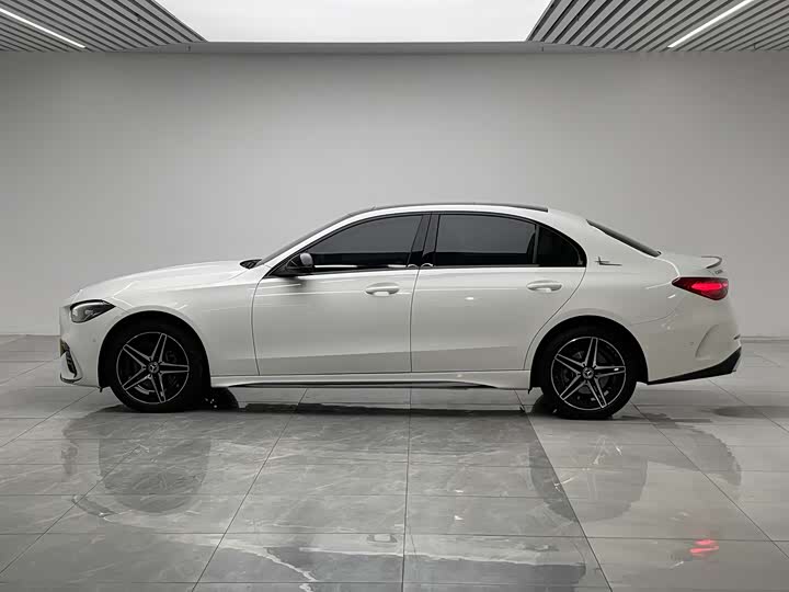 Фото 7 - Mercedes-Benz C-Class