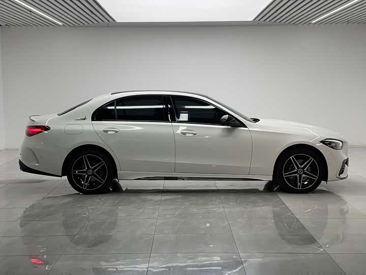 Фото 8 - Mercedes-Benz C-Class