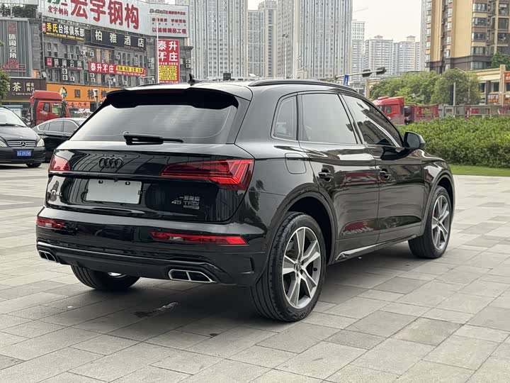 Audi Q5L 2021 2021款 40 TFSI 豪华动感型