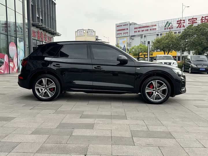 Audi Q5L 2021 2021款 40 TFSI 豪华动感型