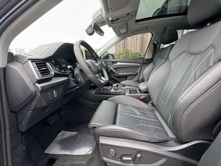 Audi Q5L 2021 2021款 40 TFSI 豪华动感型