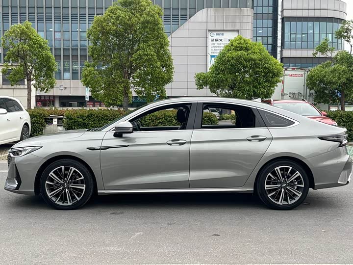 Zdjęcie 4 - Chery Arrizo 8