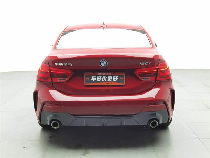 Фото 4 - BMW 1 Series