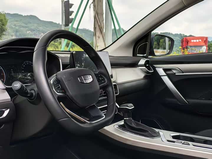 Geely Coolray 2025 2025款 1.5L CVT 超能