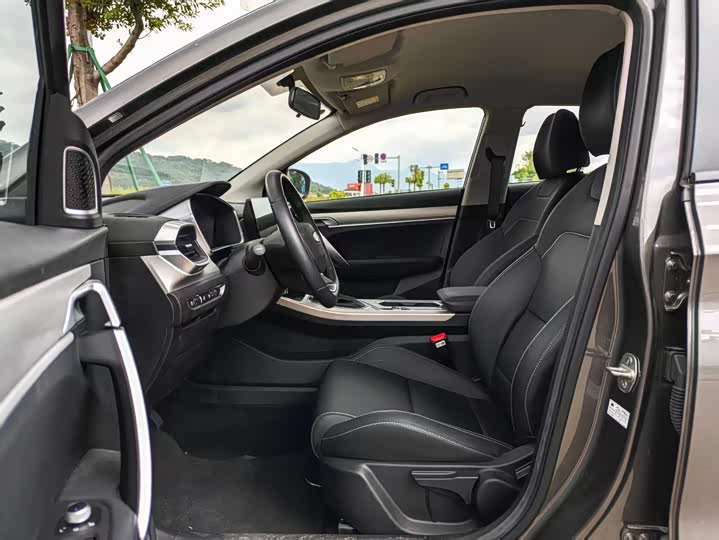 Geely Coolray 2025 2025款 1.5L CVT 超能