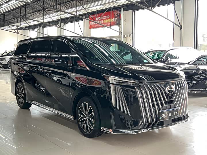 Фото 3 - GAC Trumpchi M8