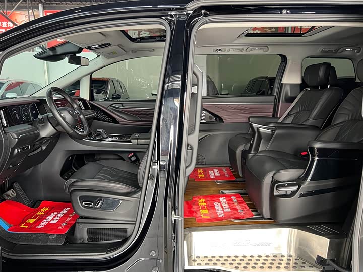 Фото 8 - GAC Trumpchi M8