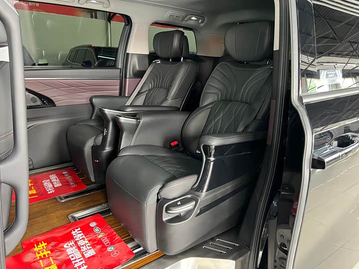 Фото 9 - GAC Trumpchi M8