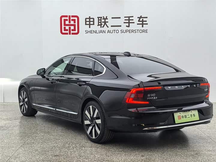 Volvo S90 Hybrid 2025 2025款 插电式混动 四驱长续航智雅豪华版
