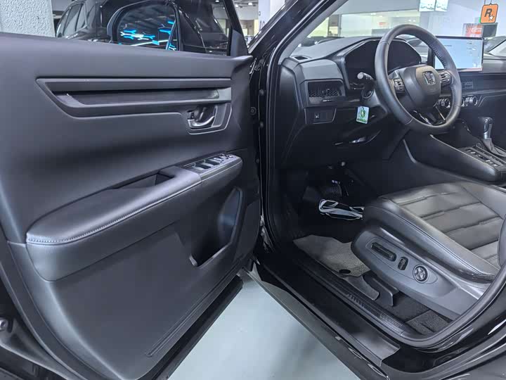 Honda CR-V 2026 2026款 全球30年荣耀款 240TURBO 两驱锋尚5座版