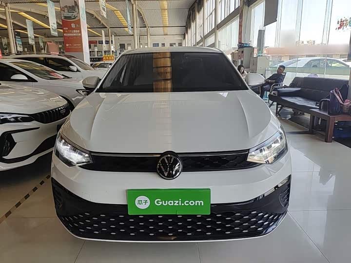 Фото 3 - Volkswagen Lavida