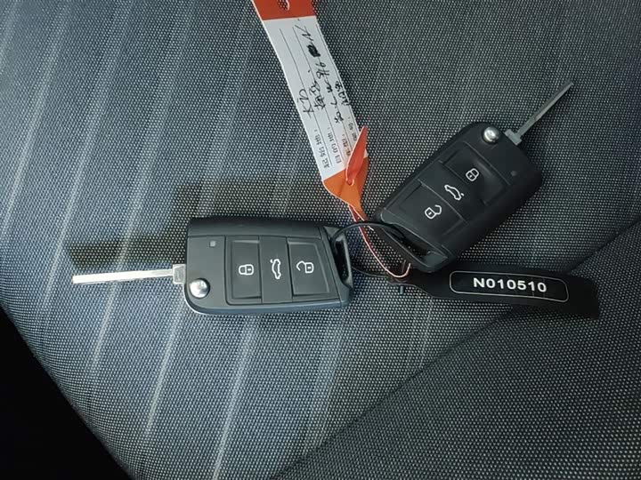 Фото 9 - Volkswagen Lavida