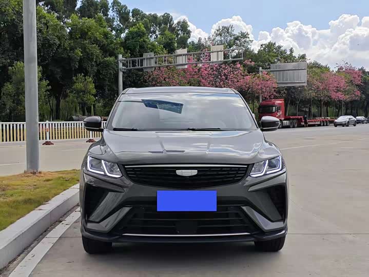 Фото 2 - Geely Coolray