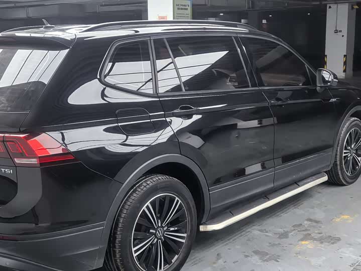 Фото 6 - Volkswagen Tiguan L Pro