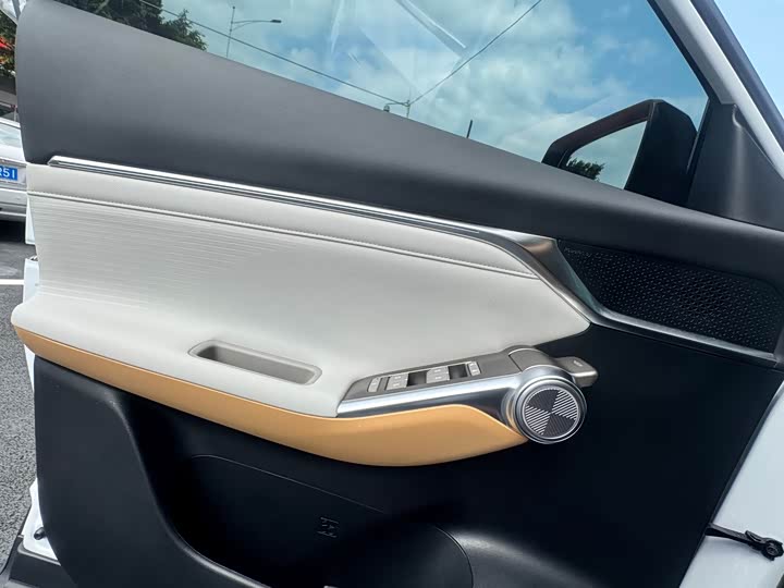 GAC Trumpchi Emkoo 2022 2022款 1.5T 超新星Pro版