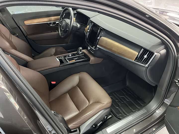 Zdjęcie 9 - Volvo S90 Hybrid