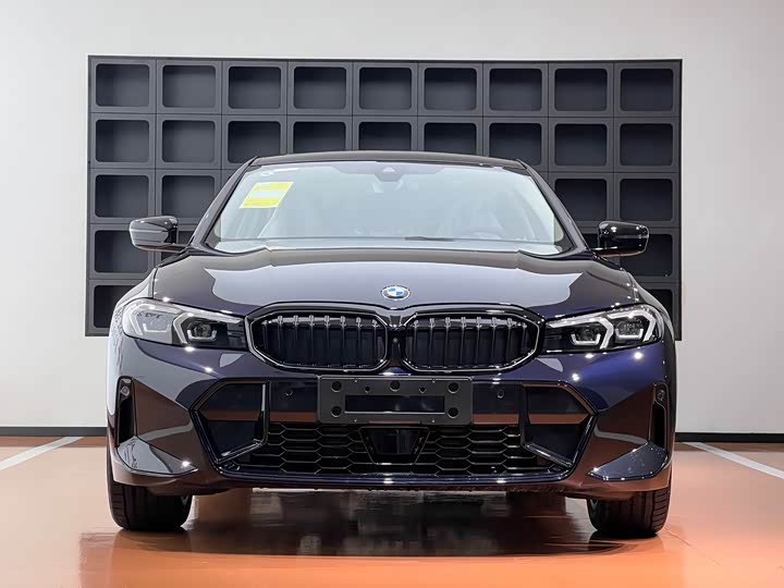 BMW 3 Series 2025 2025款 330Li M运动曜夜套装