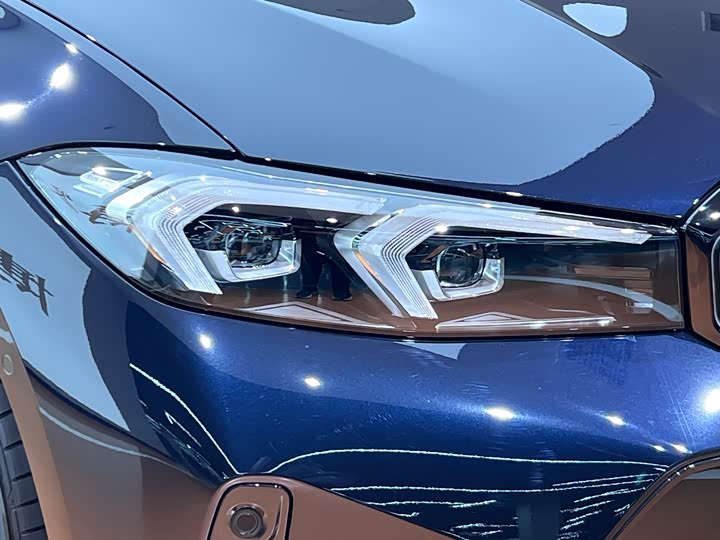 BMW 3 Series 2025 2025款 330Li M运动曜夜套装