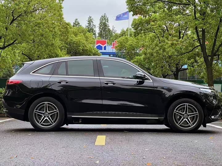 2021 Mercedes-Benz EQC
