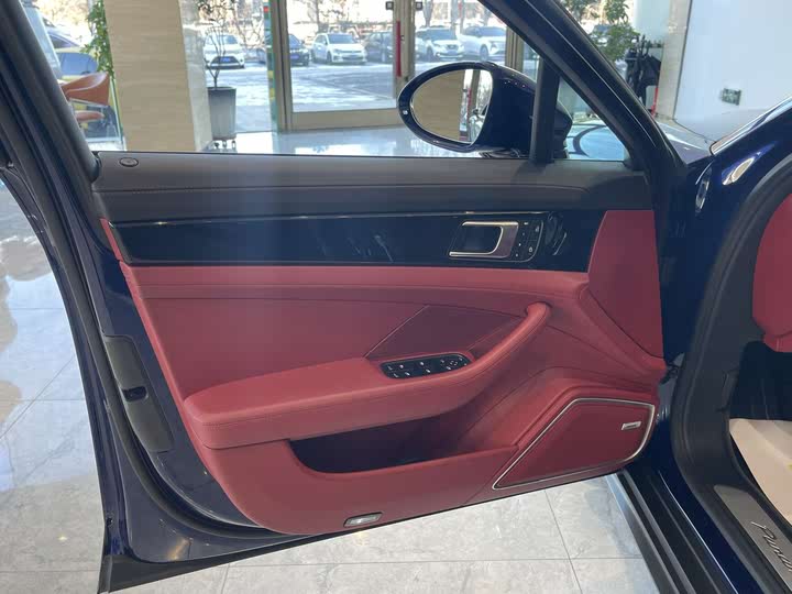 Фото 6 - Porsche Panamera