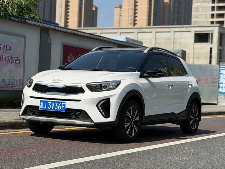 Kia KX1 2021 2021款 1.4L CVT天窗款