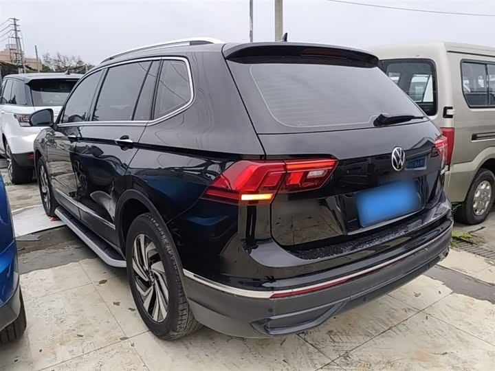 Фото 5 - Volkswagen Tiguan L Pro